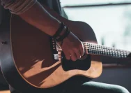 Situs Penyedia Kunci Gitar dan Lirik Lagu dari Berbagai Genre Musik