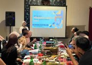 Para pembicara dan peserta diskusi “Potret Hoaks Setahun Pemerintahan Prabowo–Gibran” yang digelar Mafindo di Jakarta.