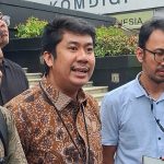 Koalisi masyarakat sipil menolak perluasan peran militer di ranah sipil dan memperingatkan bahaya kembalinya Dwifungsi TNI.