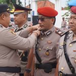 Kapolres Pamekasan AKBP Hendra Eko Triyulianto memimpin upacara serah terima jabatan sembilan pejabat utama Polres Pamekasan di Mapolres Pamekasan, Kamis (22/1/2026).
