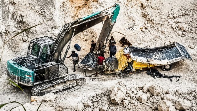 Dugaan Tambang Ilegal di Pamekasan Kian Mengkhawatirkan, Dump Truk Jadi Korban