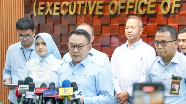 Dadan Hindayana Jadi Tersangka, Dudung Sebut Gaji Pegawai SPPG Rp6 Juta Cukup untuk Cicil Motor Listrik