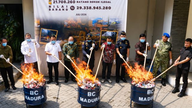 Meski Jutaan Rokok Ilegal Dimusnahkan, Bos Rokok Ilegal di Madura Belum Tersentuh